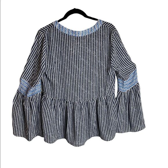 NWT Adorable Blue/Black/White Blouse with Bell Sleeves from DuJour Size Small - Picture 7 of 11